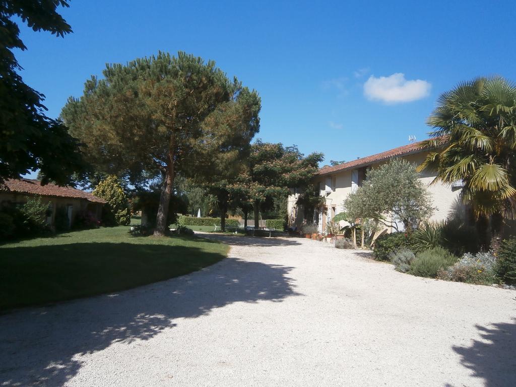 La Ferme Montplaisir Hotell Montesquieu-Volvestre Rum bild